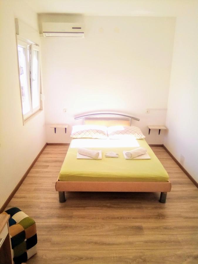 Maja Rooms Spalato Esterno foto